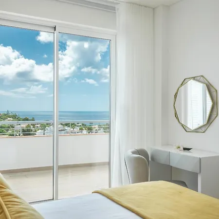 Ocean & Beach 1 With Pool By Homing Apartmán *